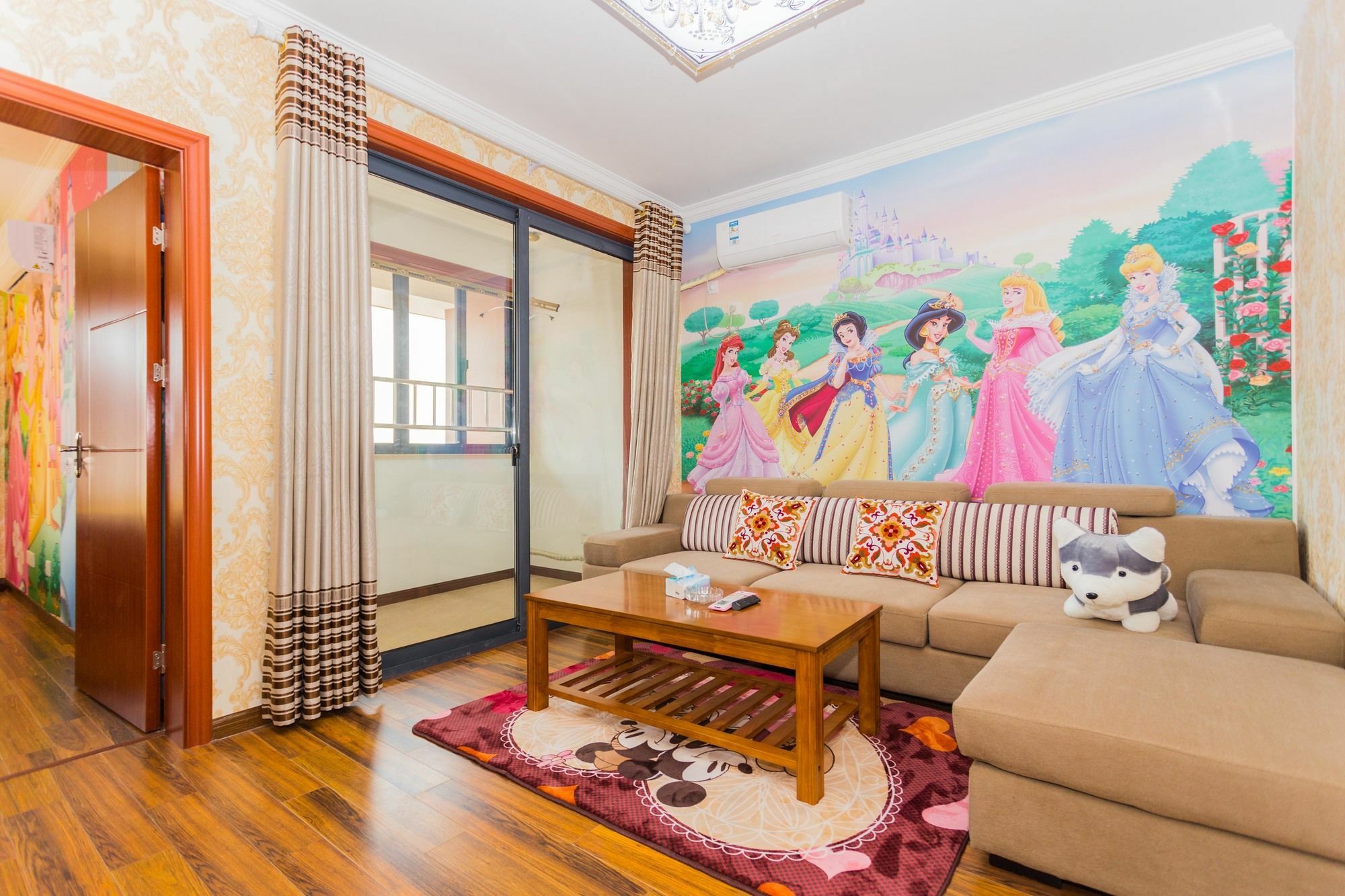 Mickey Wonderful Apartment Shanghai