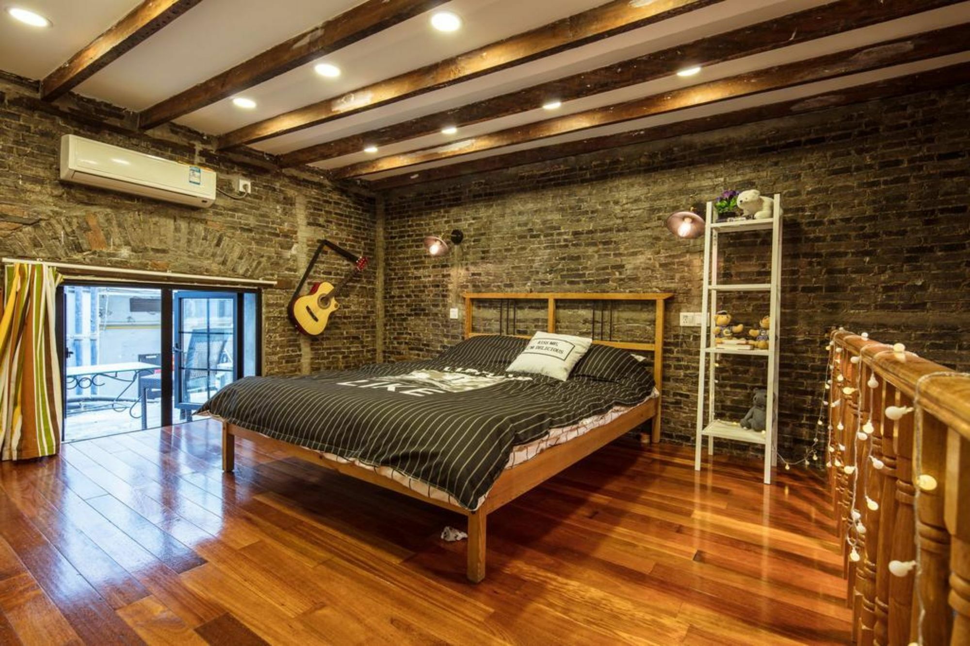 Yi Su• Cangwu Homestay