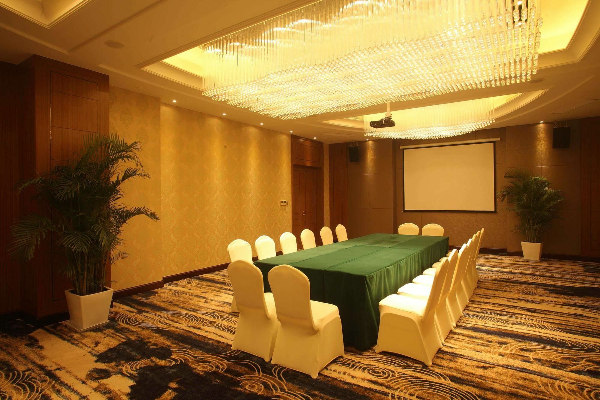 Voco Shanghai Zhangjiang By Ihg - Free Shuttle To Disneyland Shanghai