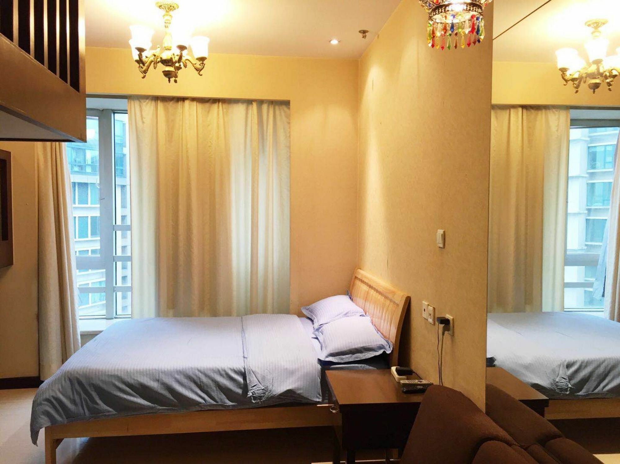 Morden Universe Hotel 3*