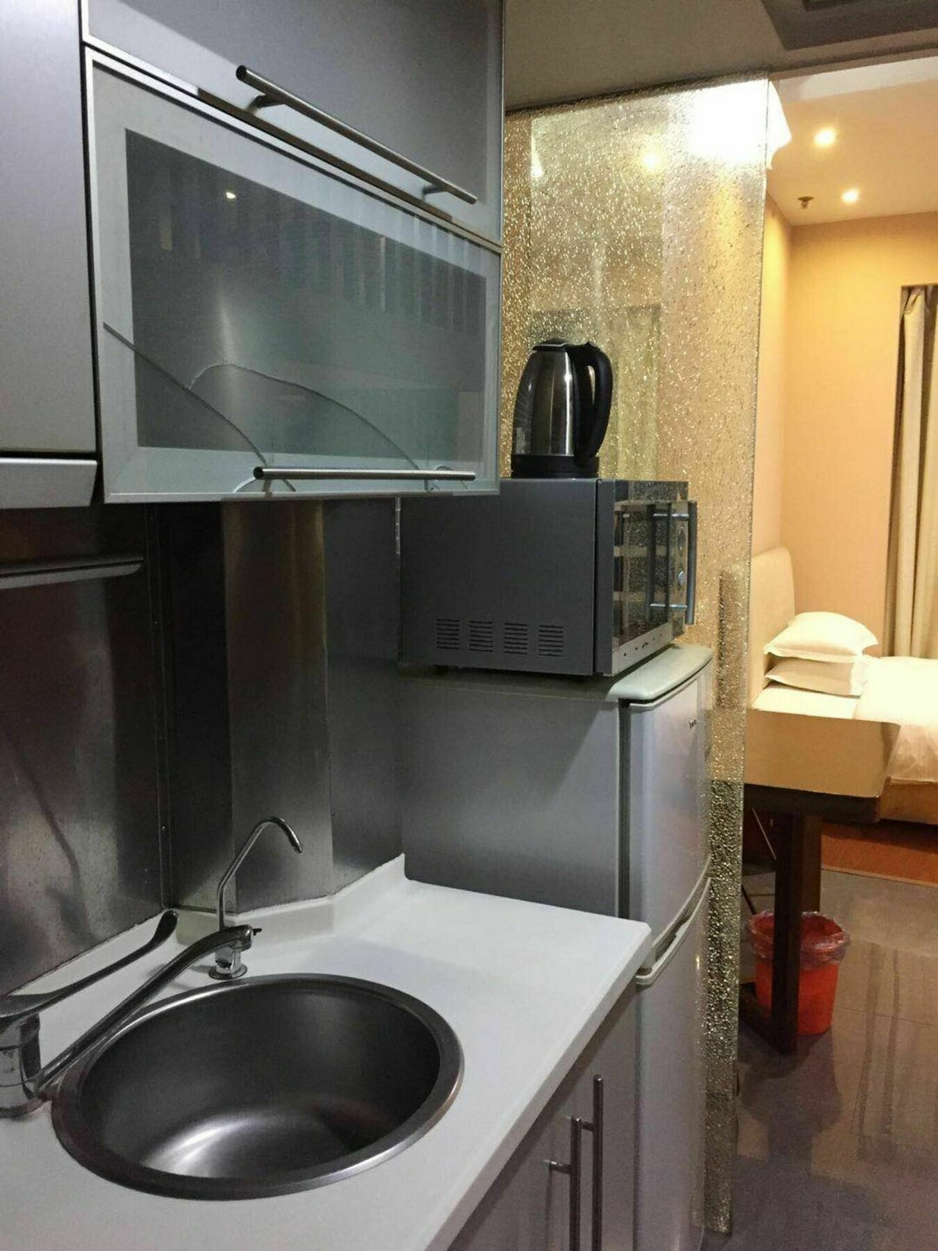 Hotel Morden Universe