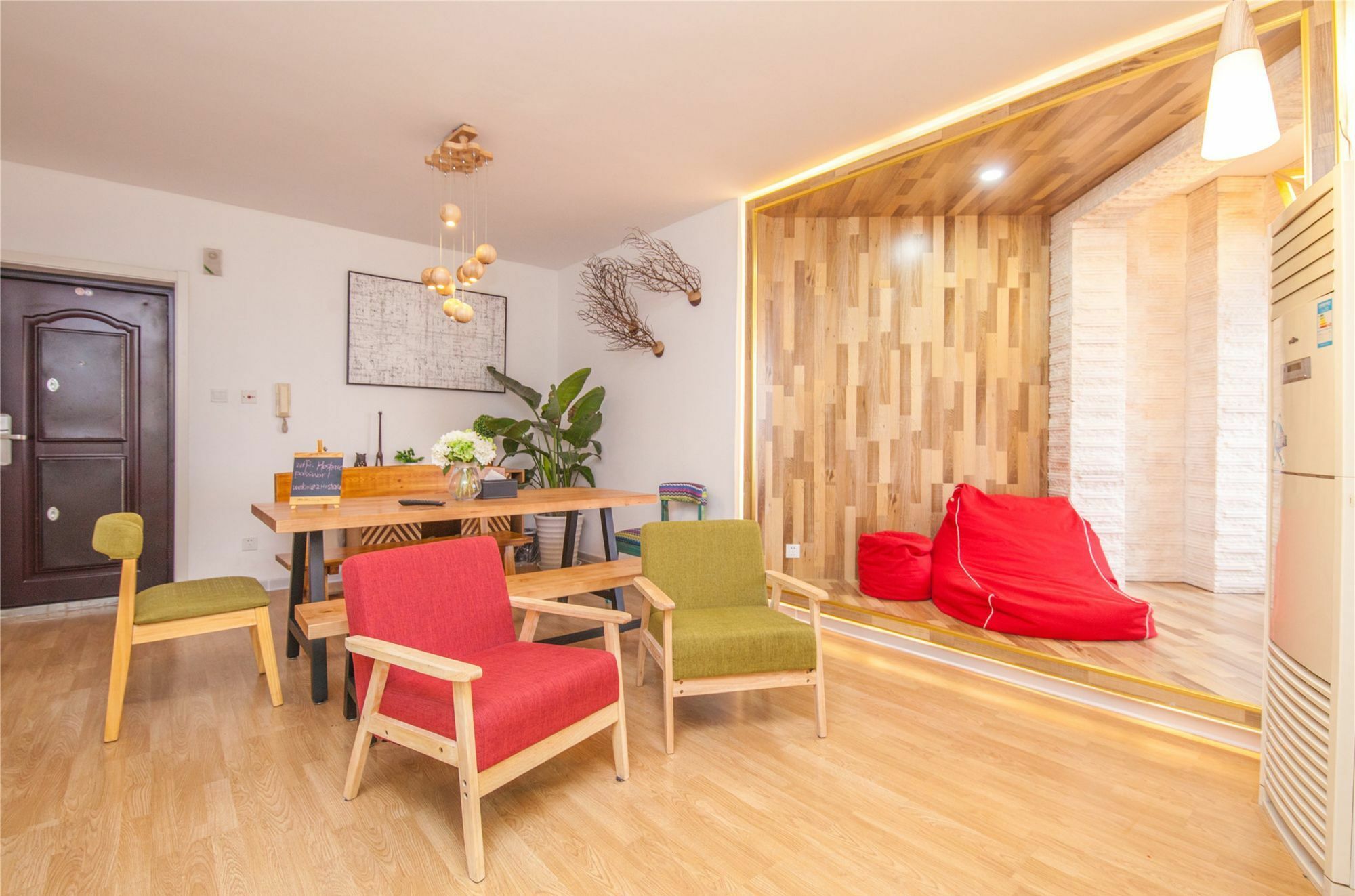 Apartment Warm Island Xujiahui 4 Bedroom