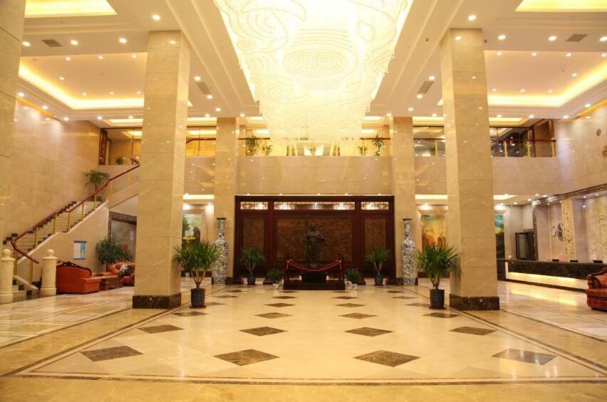Hotel Mercure Hongqiao Airport Qixin
