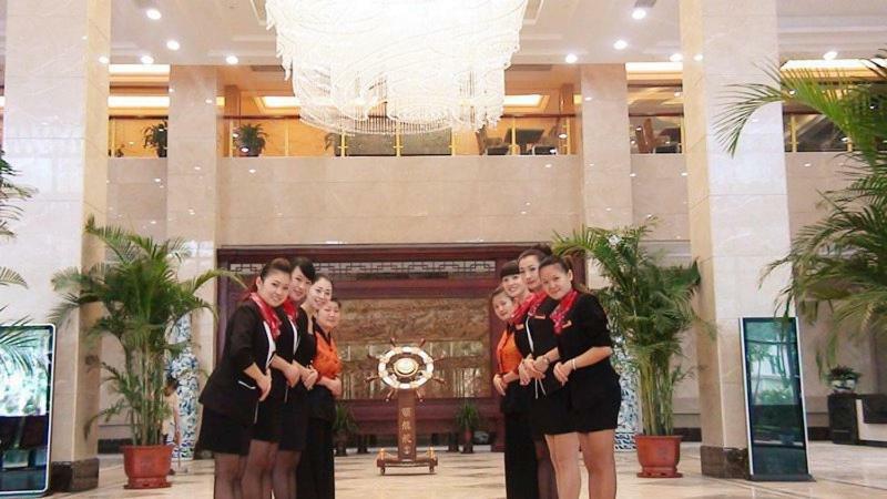 Hotel Mercure Hongqiao Airport Qixin 4*