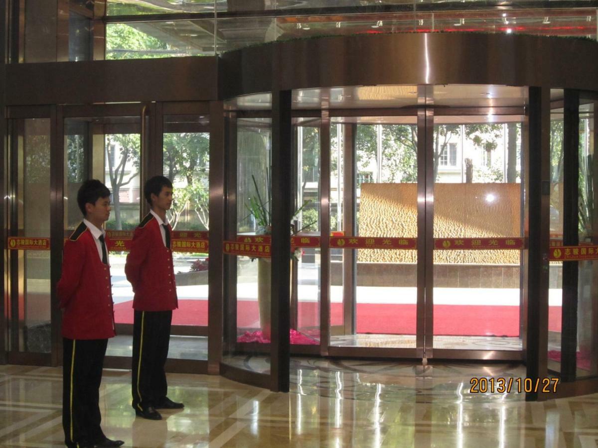 Mercure Hongqiao Airport Qixin Shanghai