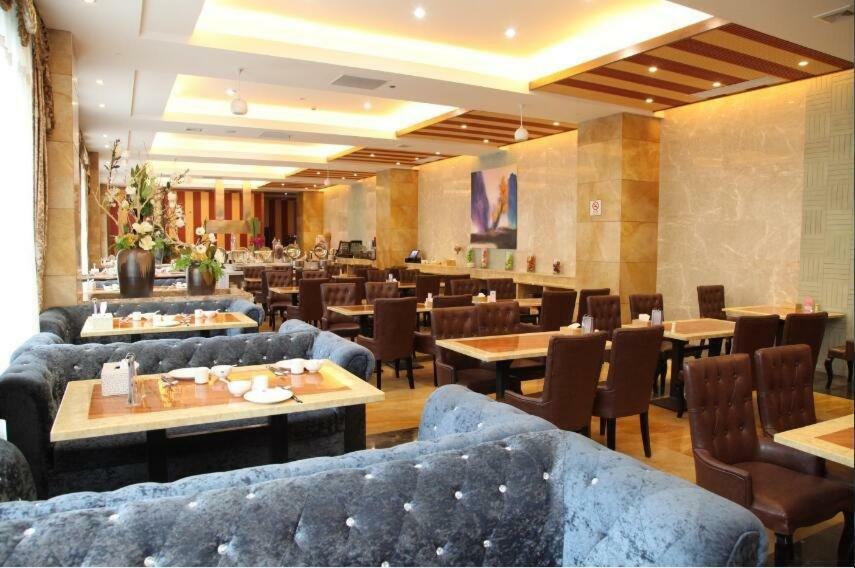 Mercure Hongqiao Airport Qixin 4* Shanghai