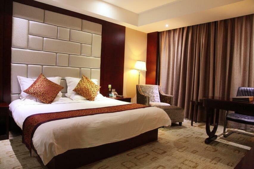 Hotel Mercure Hongqiao Airport Qixin