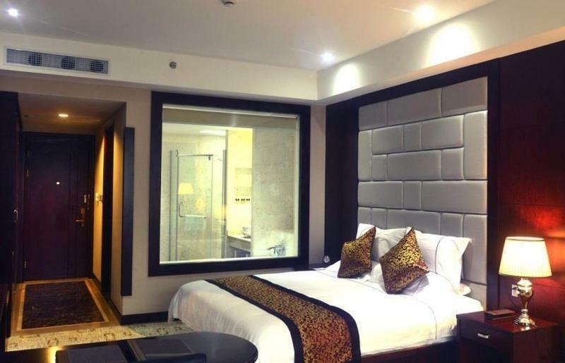 Mercure Hongqiao Airport Qixin Shanghai