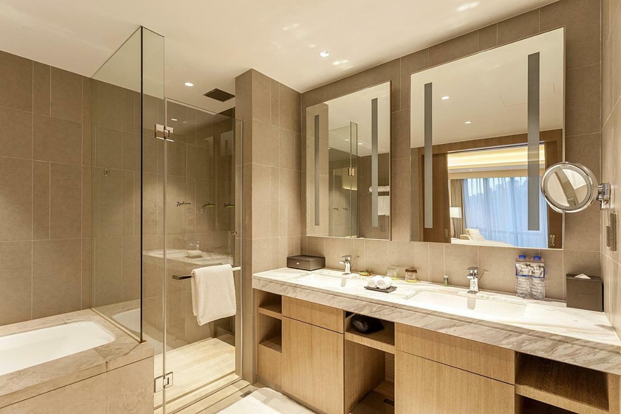 Radisson Exhibition Center 5*