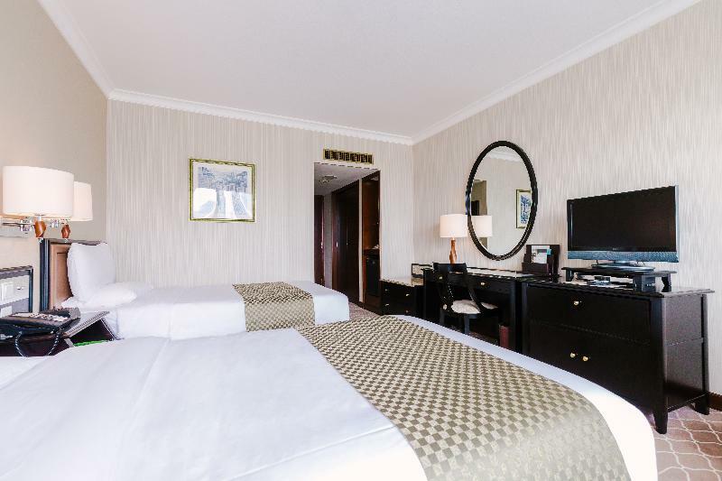 Hotel Okura Garden 5*