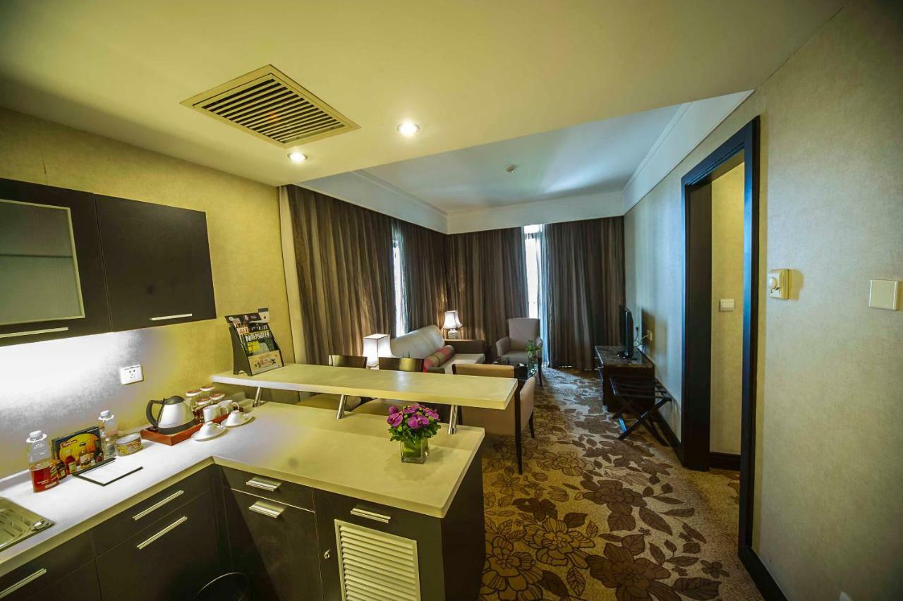 Hotel Green Garden 4*