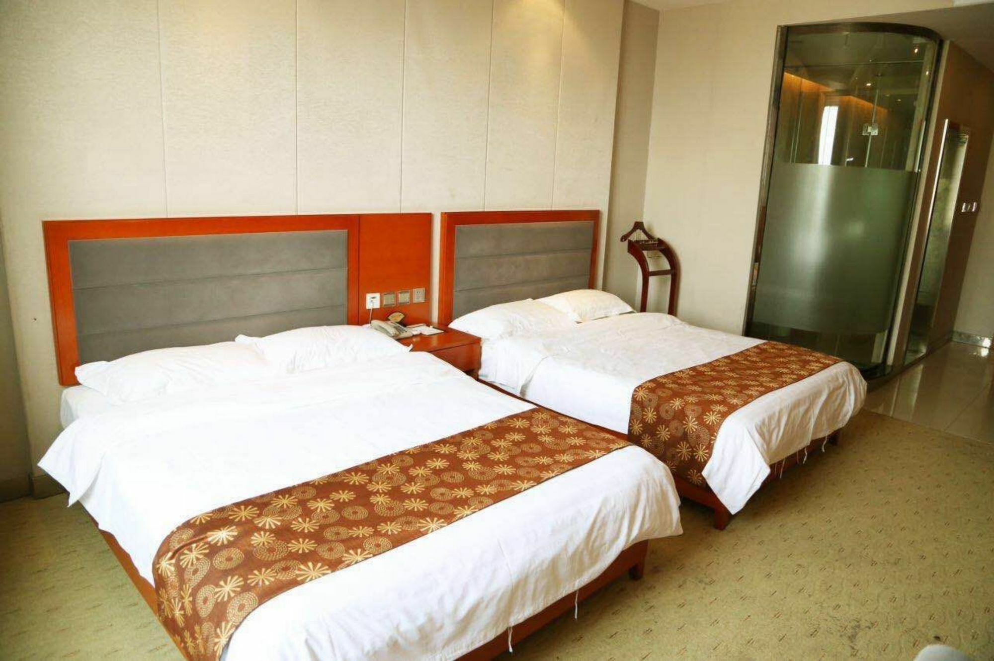 Hotel Lide International Hongqiao Branch 3*