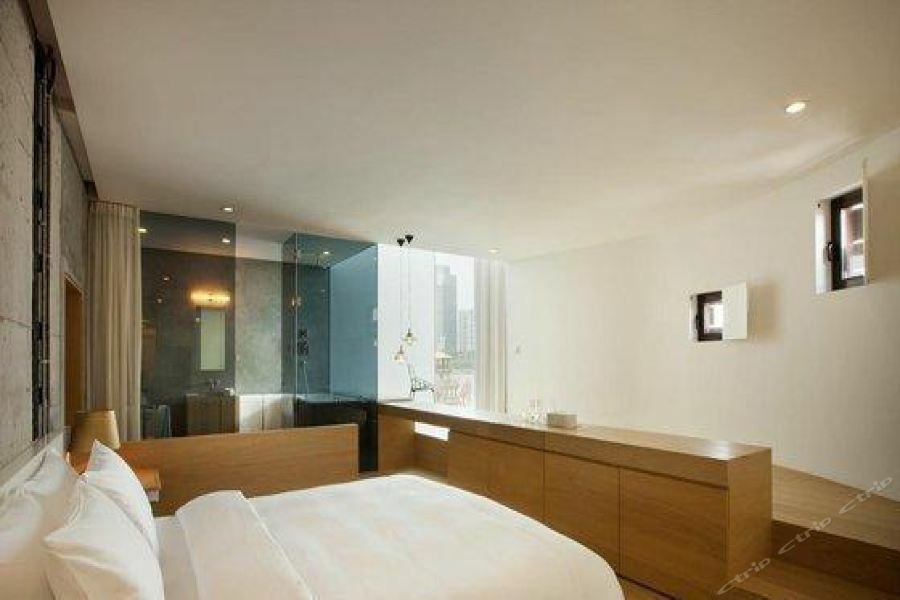 The Waterhouse At South Bund 4*