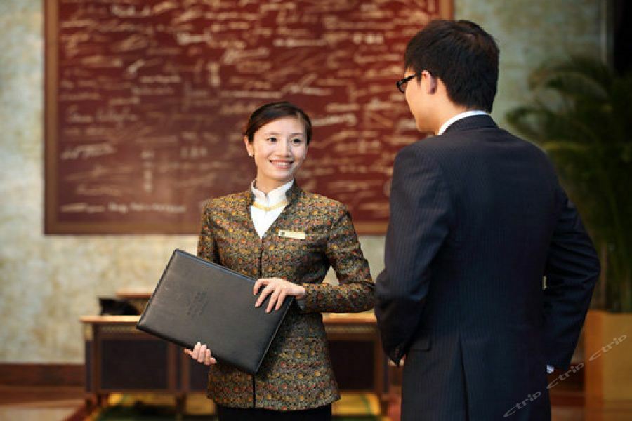 Hotel Jin Jiang Tower 5*