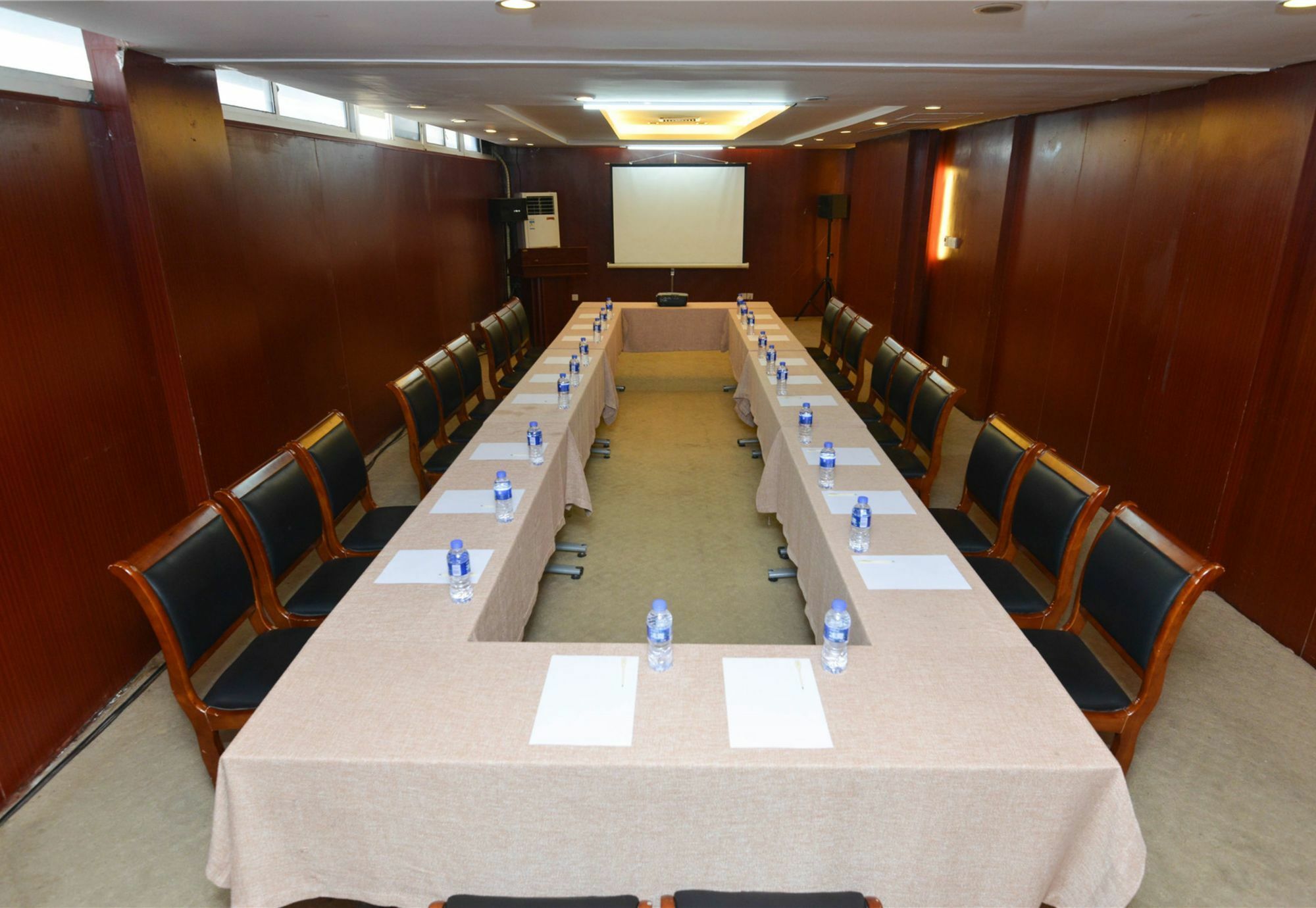 Otel Vienna International - World Expo Garden 3*