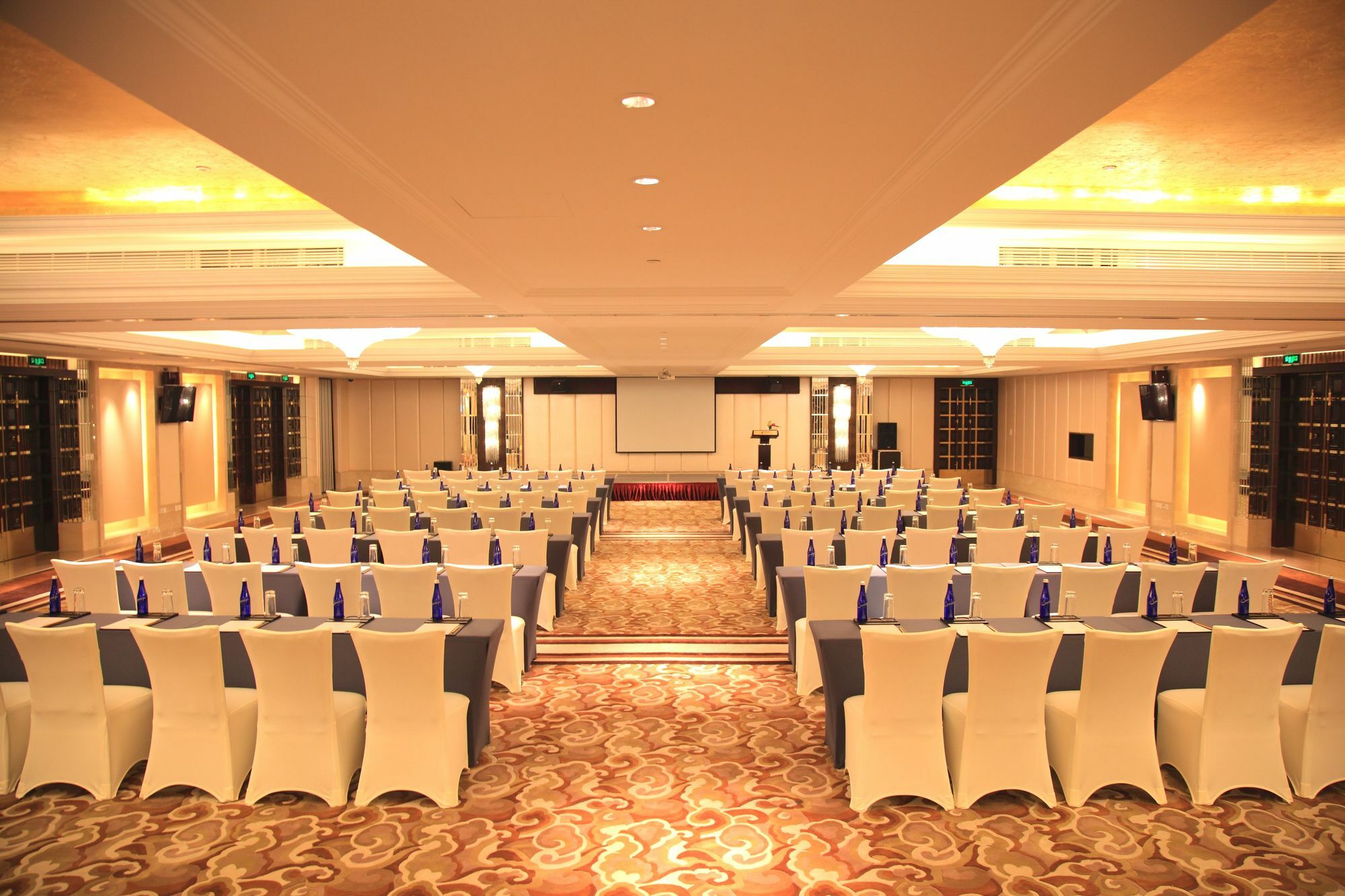 Hotel Hongqiao Airport - Air China