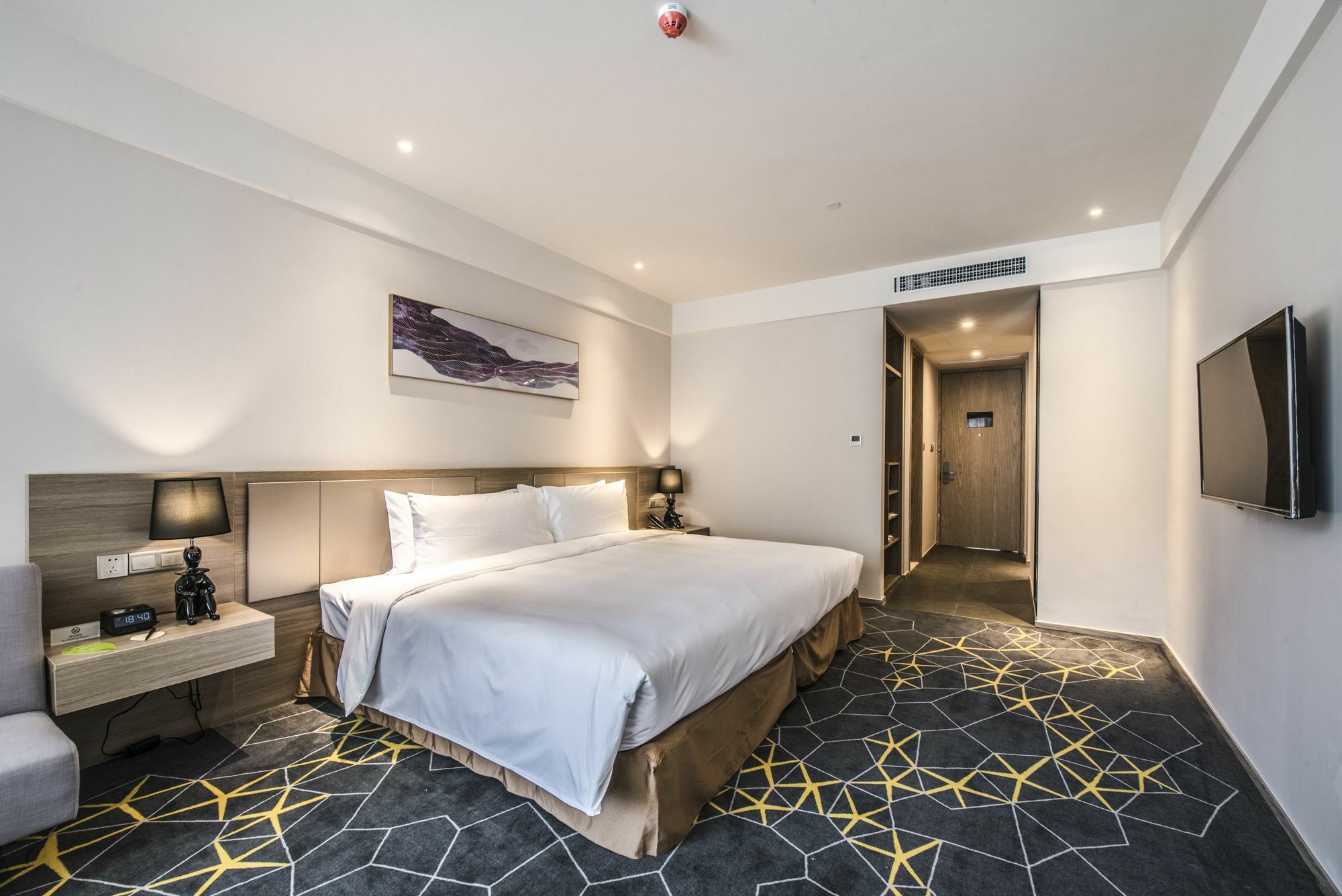Q-box Sanjiagang -offer Pudong International Airport And Shuttle Hotel