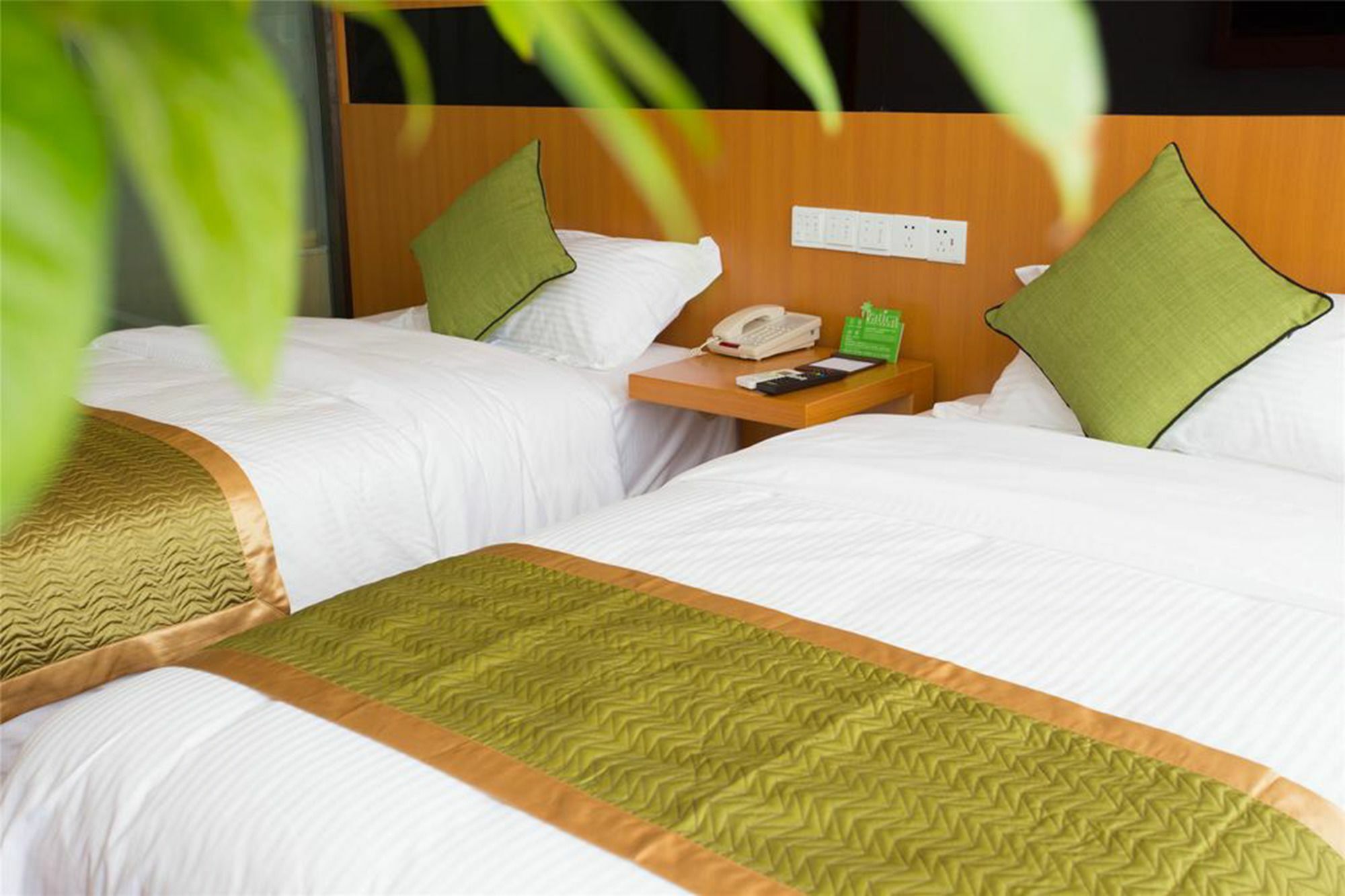 Hotel Vatica Pudong Airport Huaxia 3*