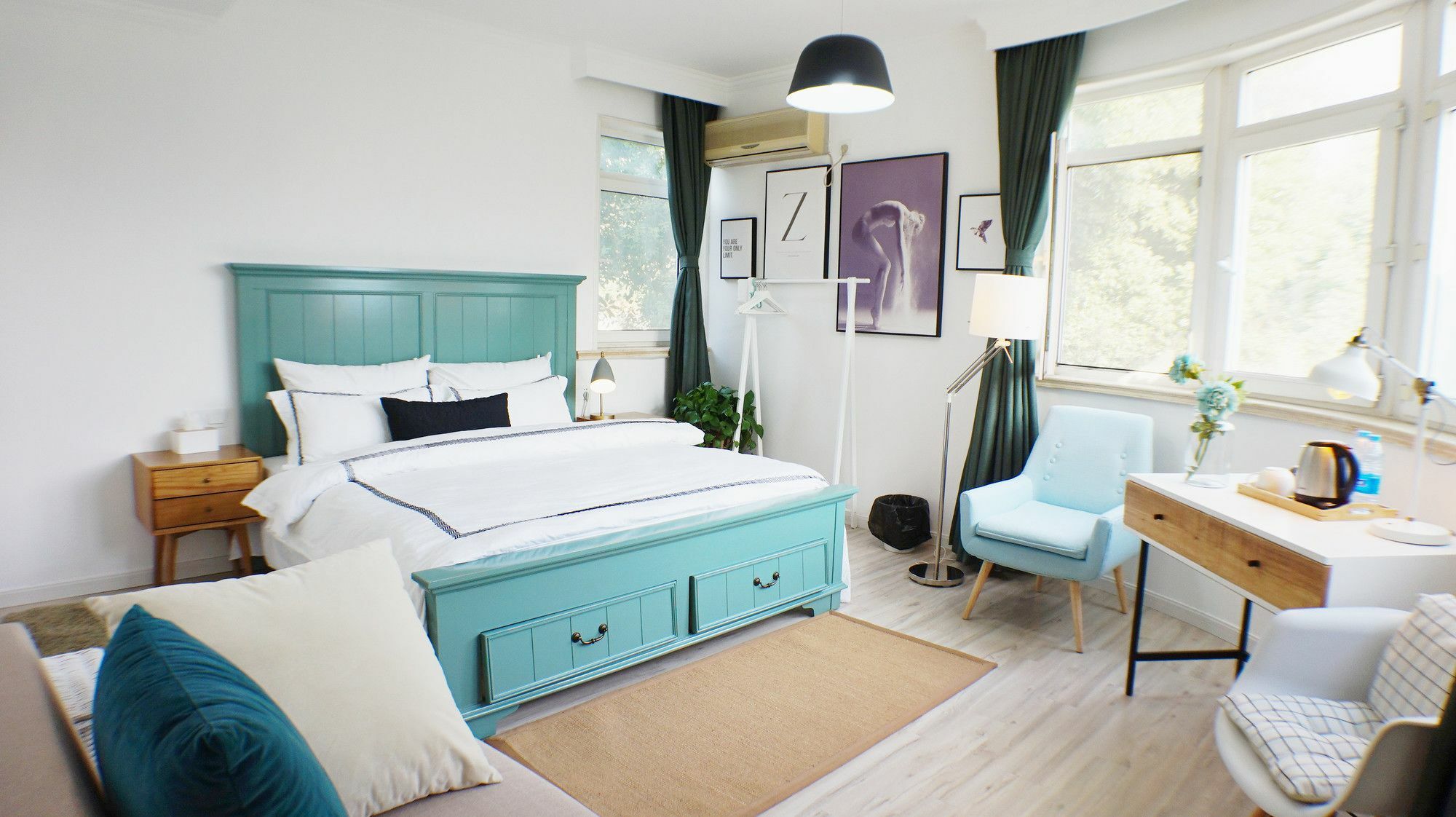 Jade Hongqiao Railway Station Villa