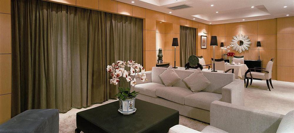 Everbright International Otel