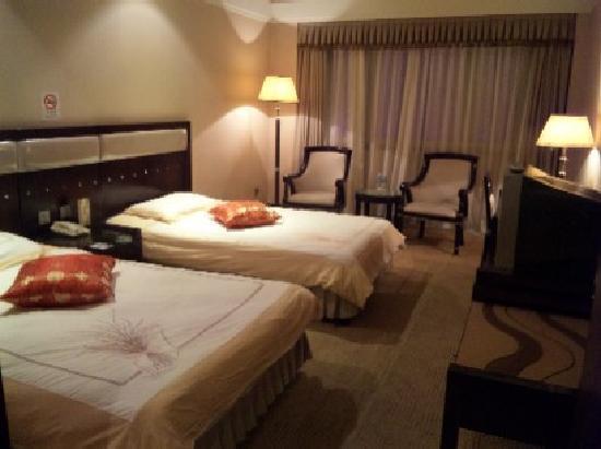 Hua Jing Grand Hotel 3*