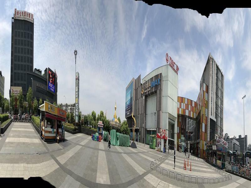 Vienna Hongqiao Airport Wanda Plaza Hotel 3*