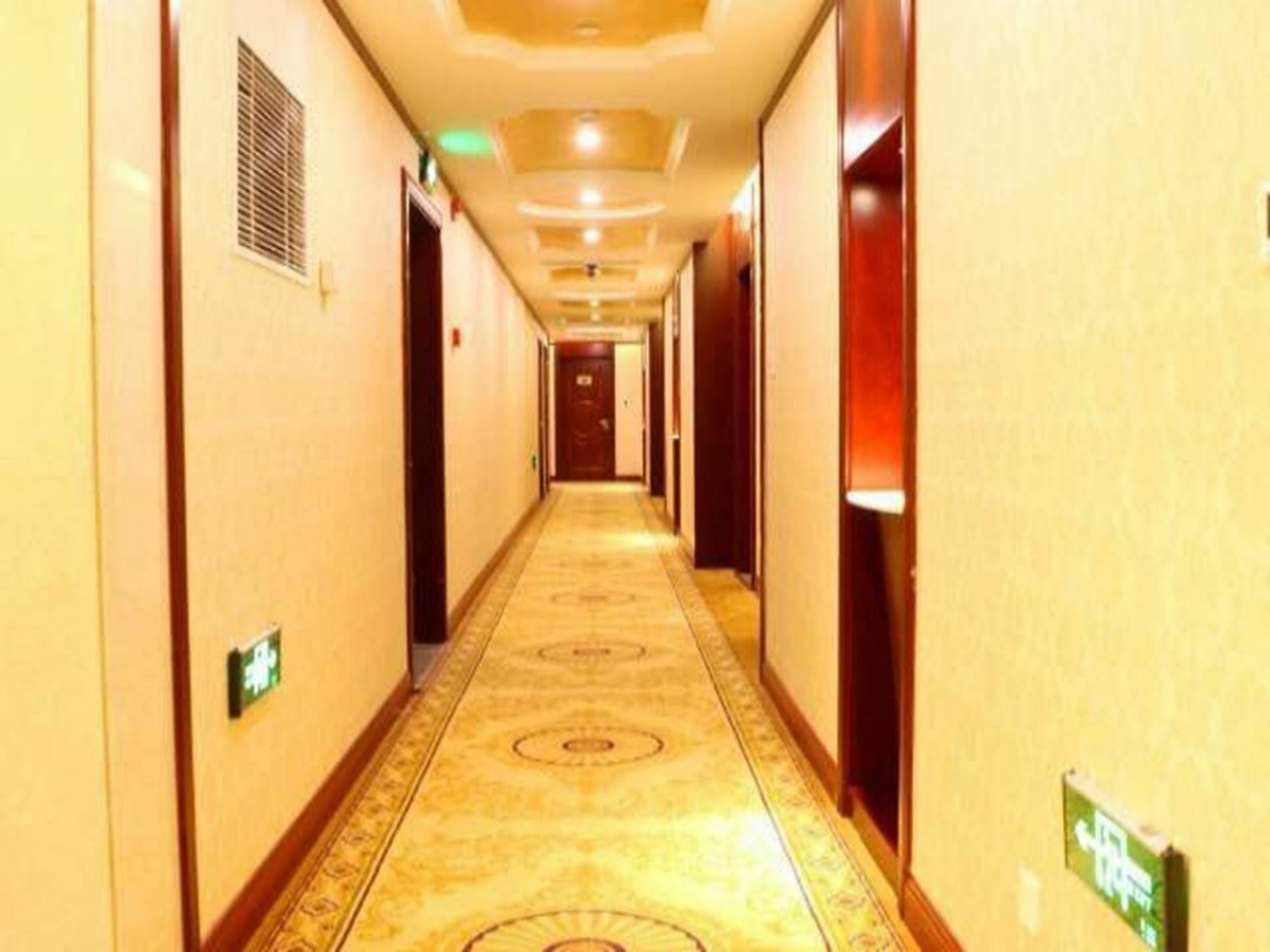 Hotel Vienna Hongqiao Airport Wanda Plaza Shanghai