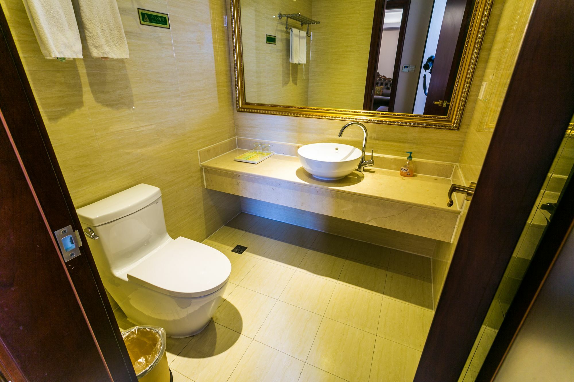 Vienna Hongqiao Airport Wanda Plaza Hotel Shanghai