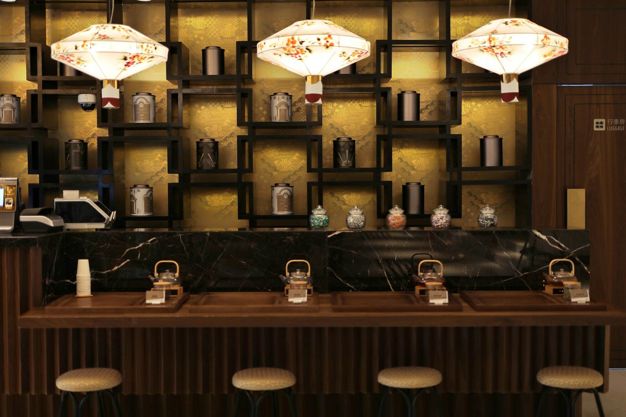 Jinjiang Metropolo Xintiandi Hotel 3*