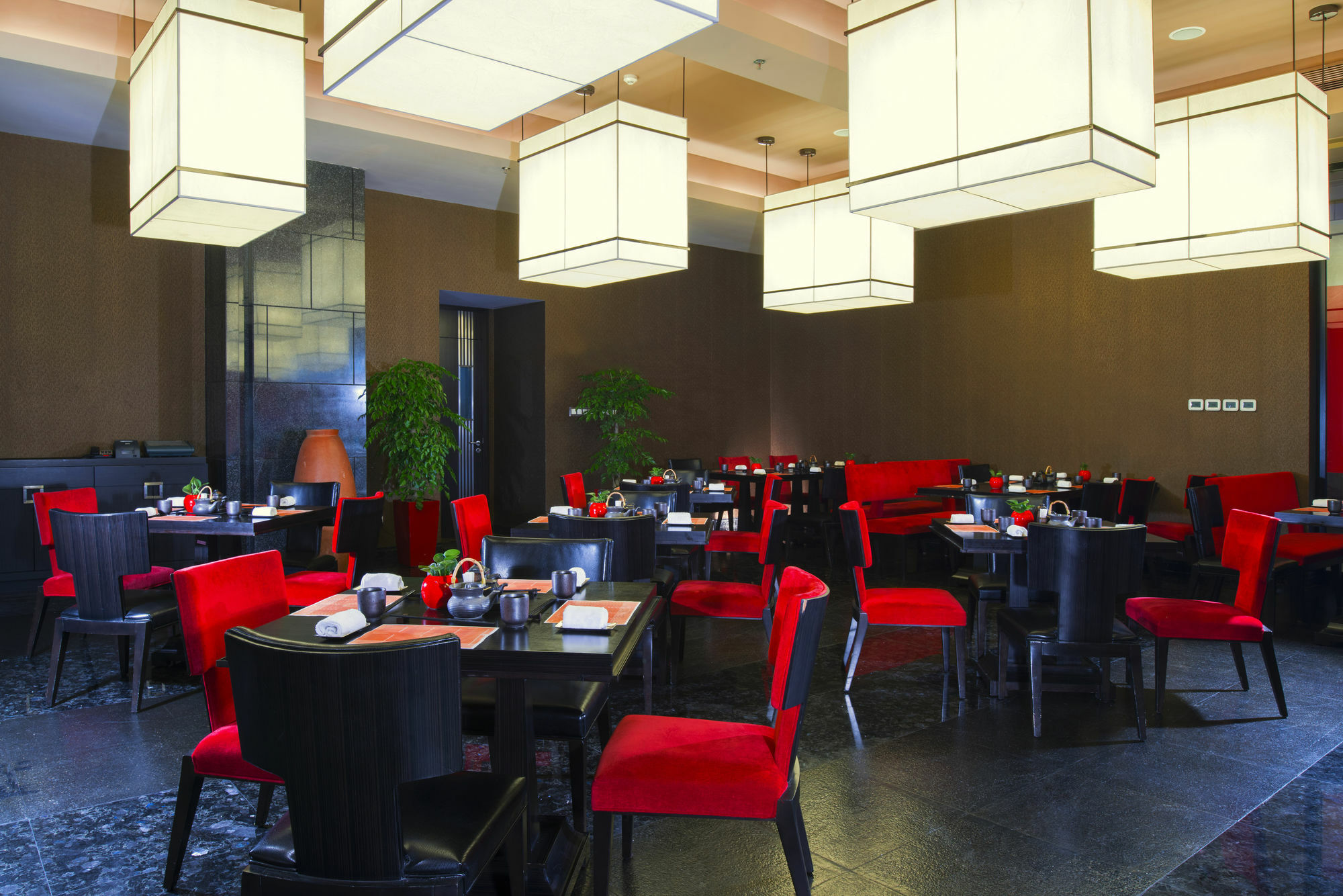 Hotel Marriott Riverside 5*