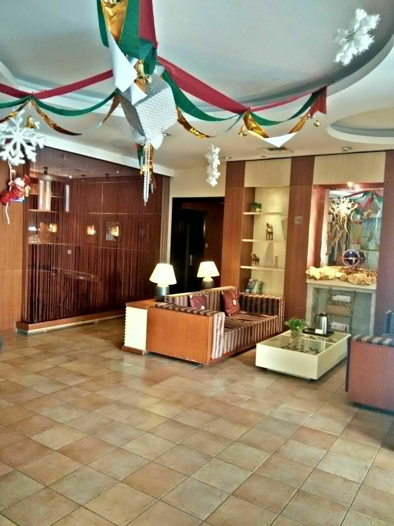 Baolong Homelike Baogang Youyi Branch Hotel 2*
