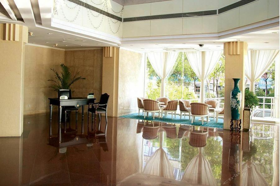 Jimao Hotel 3*