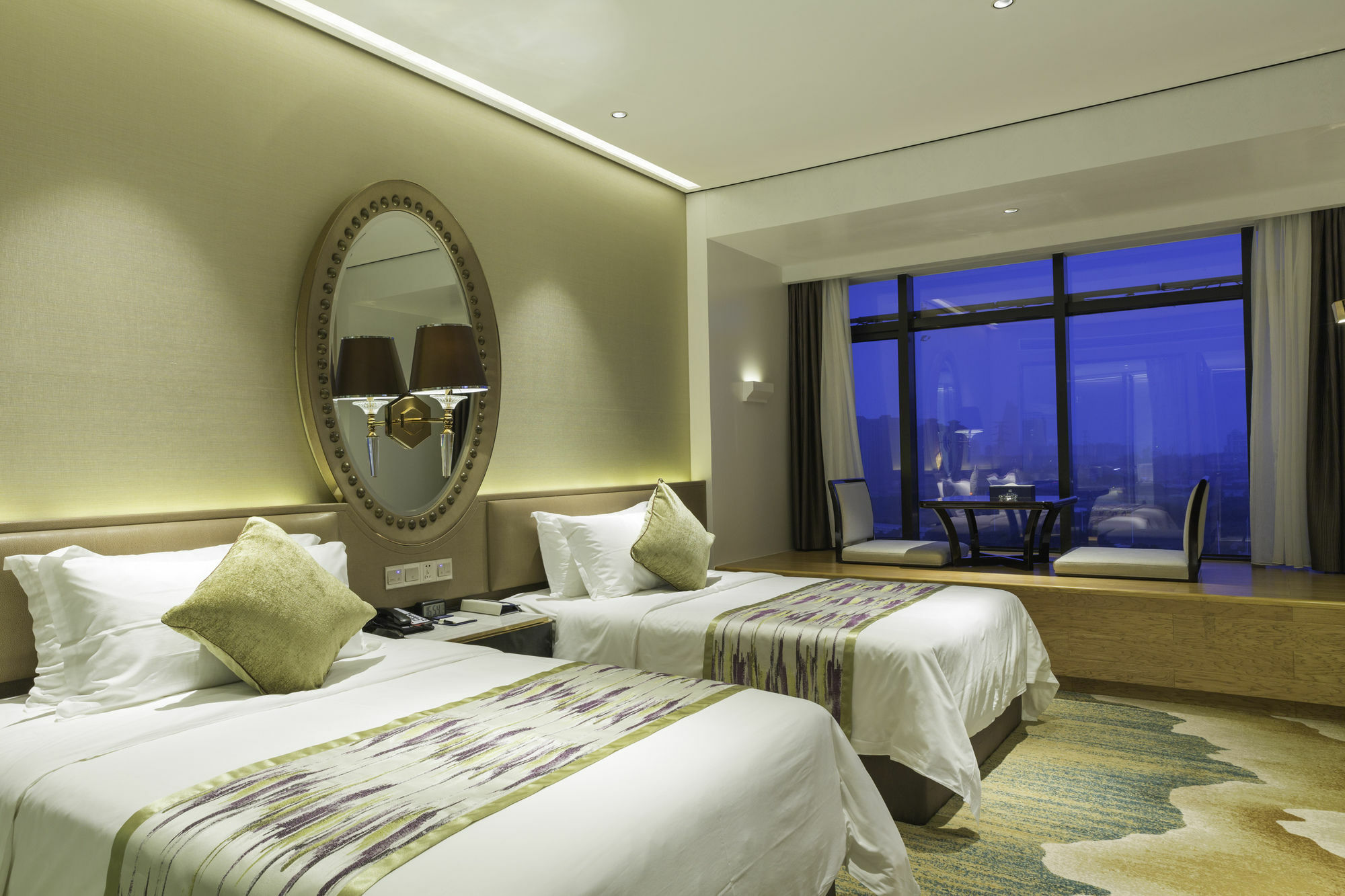 Hotel Ship