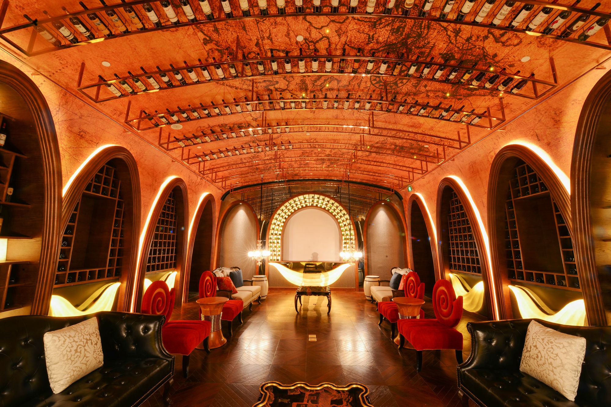 Ship Hotel 5*