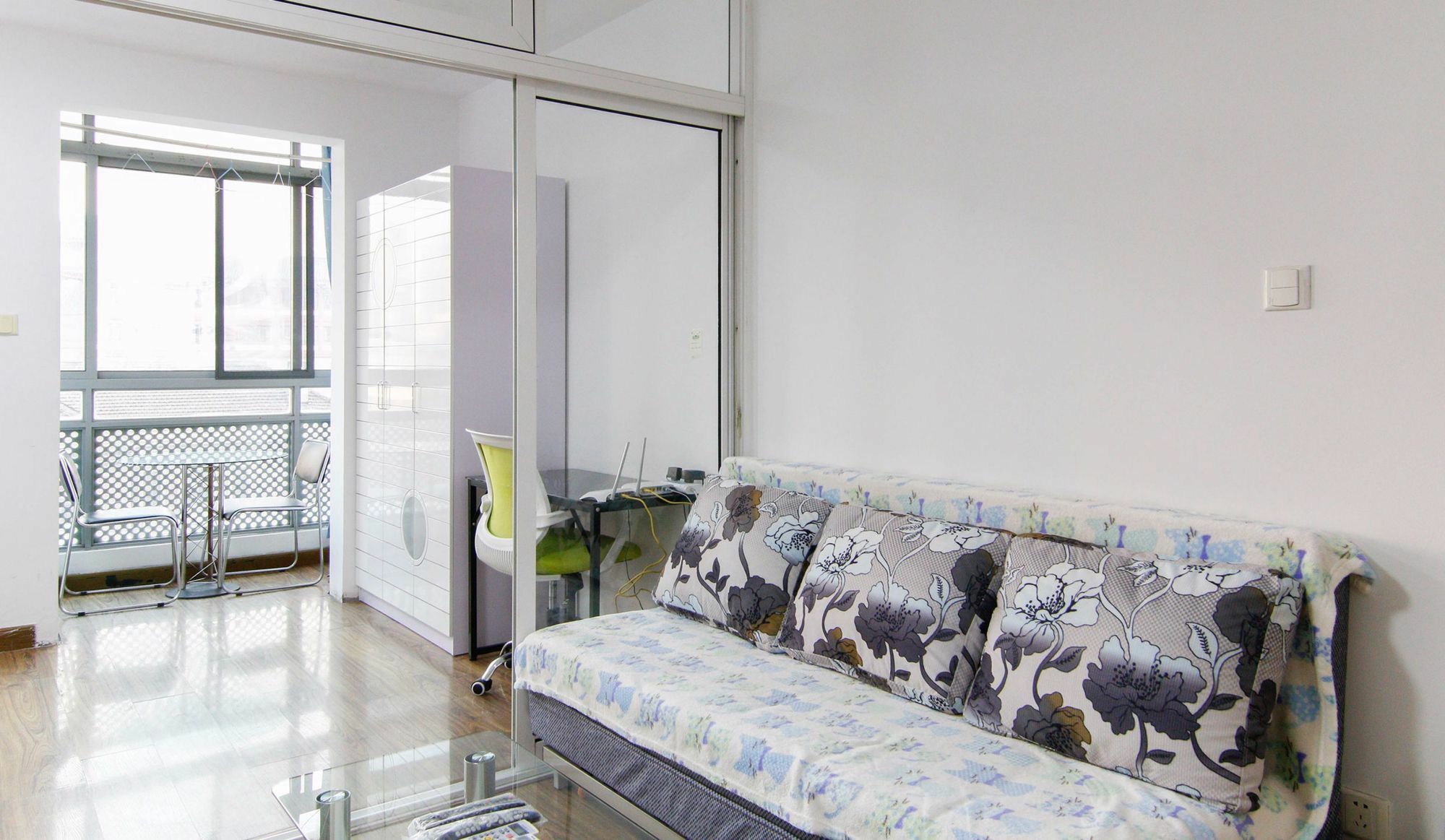 Mike168 Service Saintland Shop Apartment Shanghai