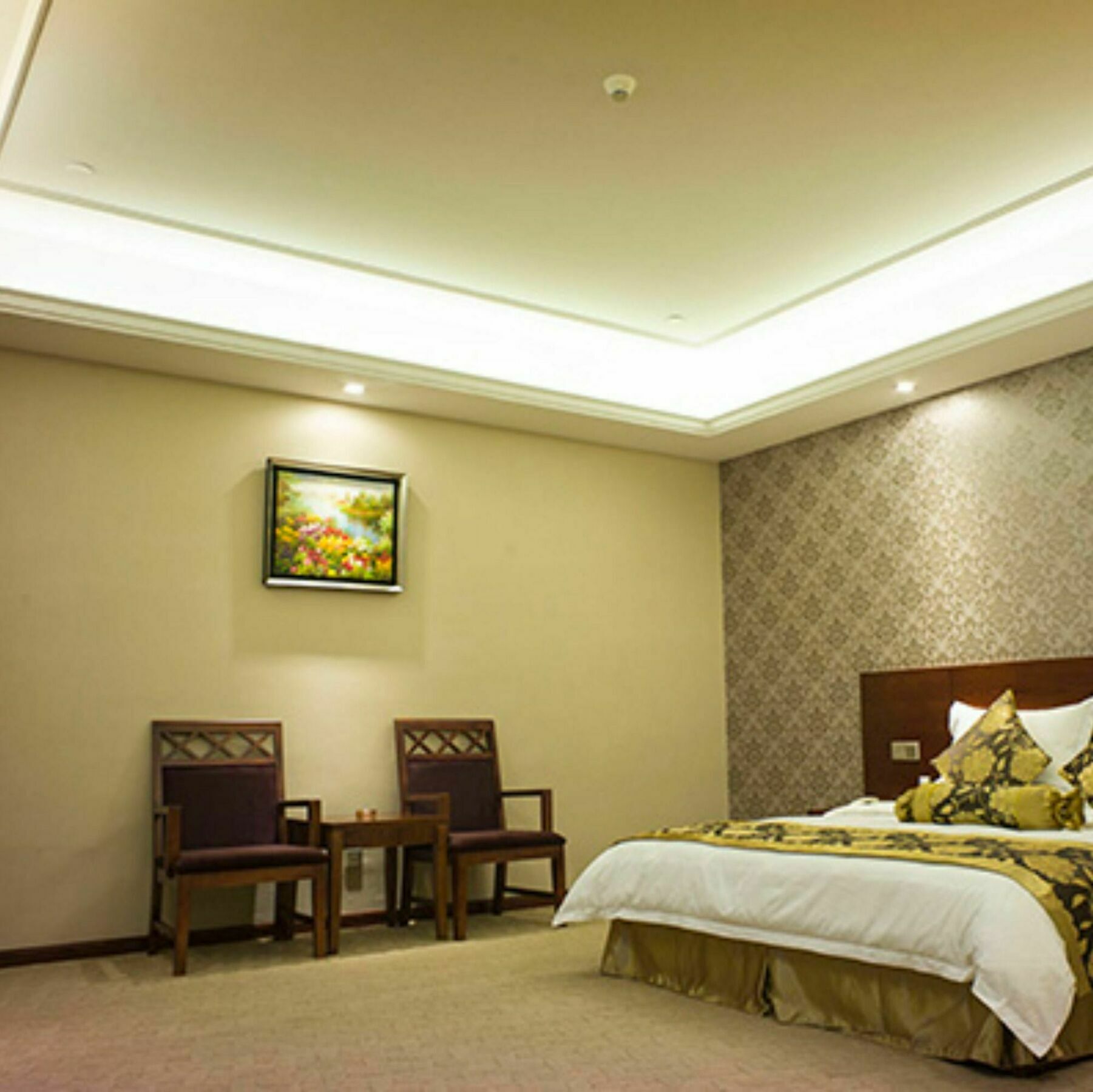 Hotel Joyful 3*