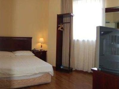 Lakeside Holiday Hotel