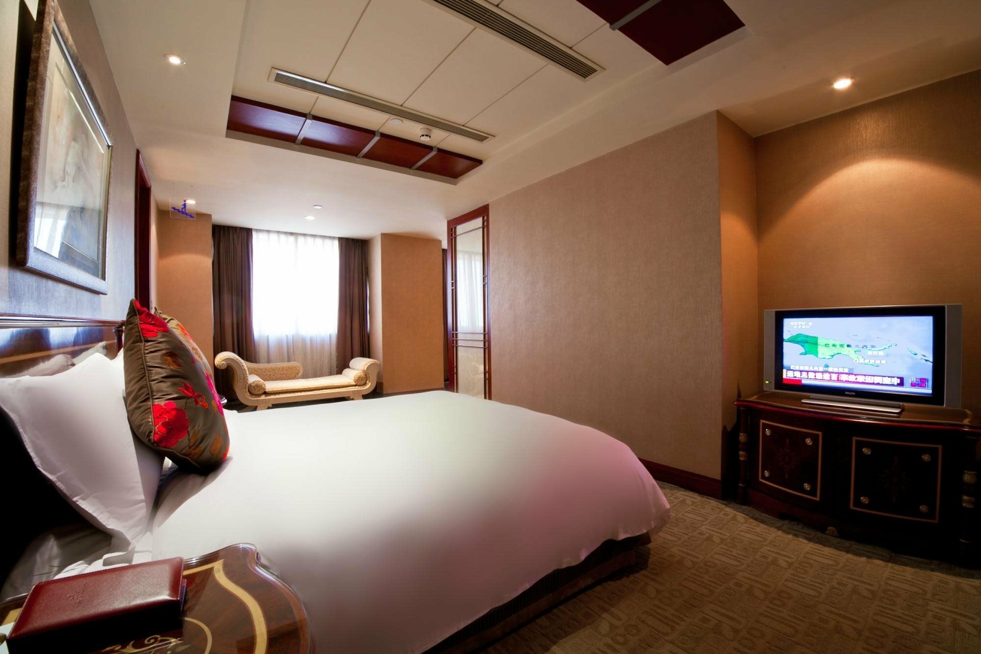 Hotel Majesty Plaza 5*