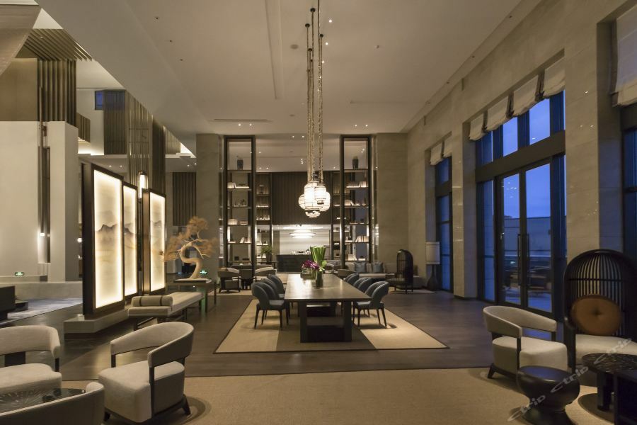 Hotel Primus Sanjiagang 5*