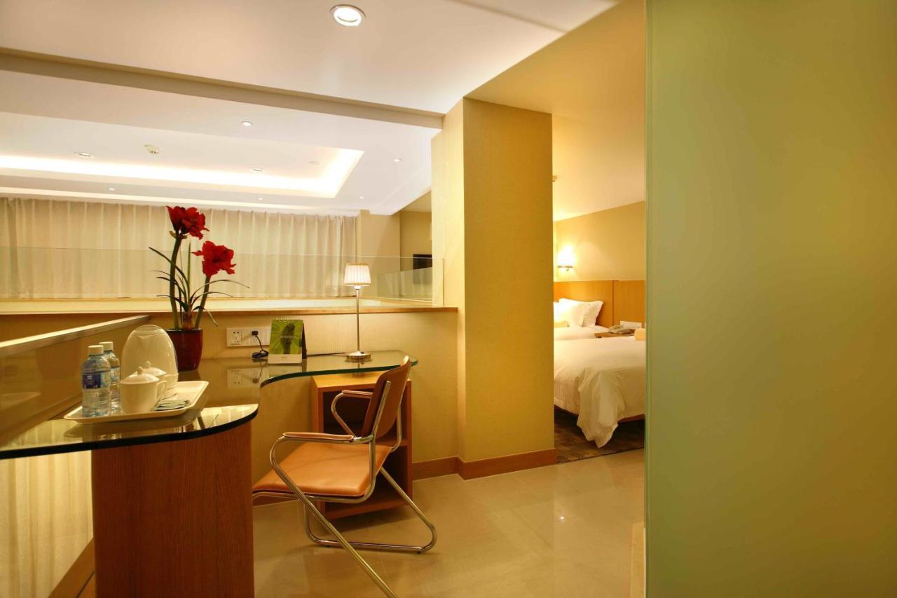 Hotel L'otel 4*