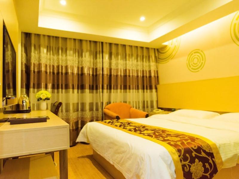 Hotel Greentree Pudong New District Shenmei East Road Express 3*