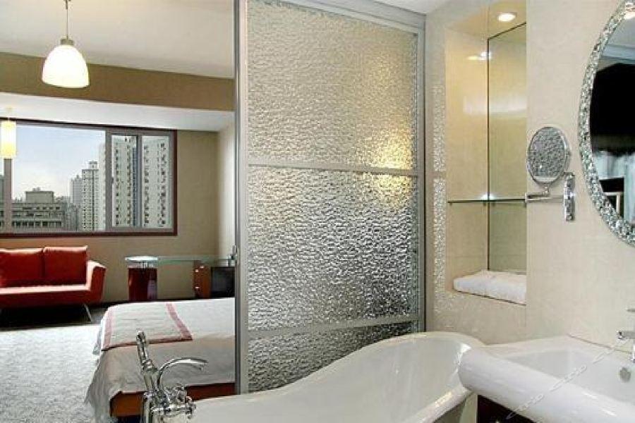 Pearl Hotel