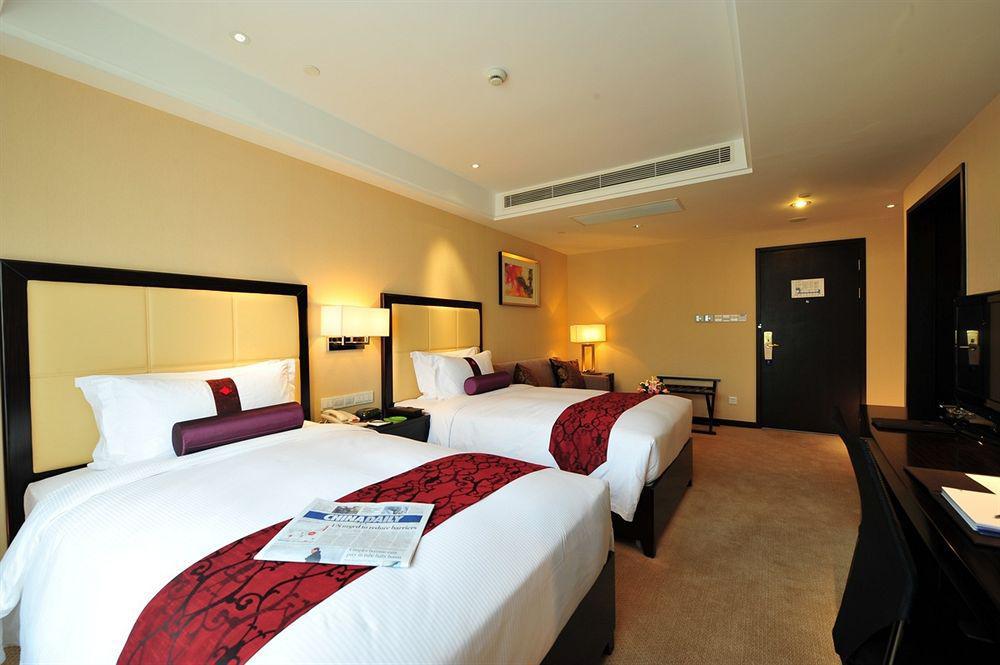 Lee Gardens Otel