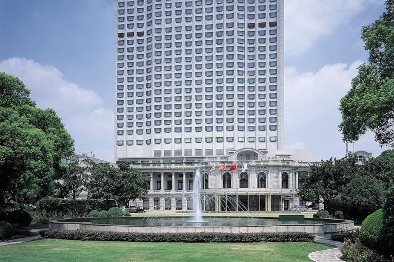 Hotel Okura Garden 5*