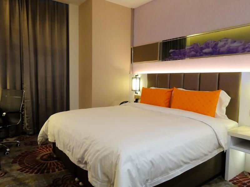 & 4* Shanghai