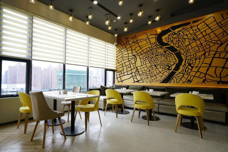 A.t.house By Atour.lujiazui Hotel