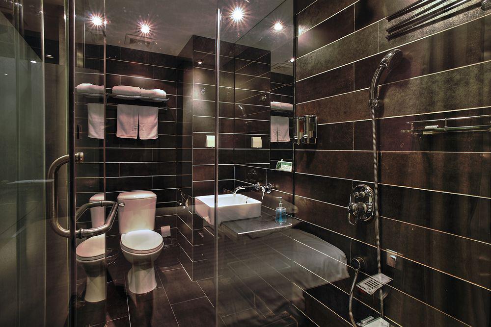 Fx Xujiahui - Stadium Branch Hotel 3*
