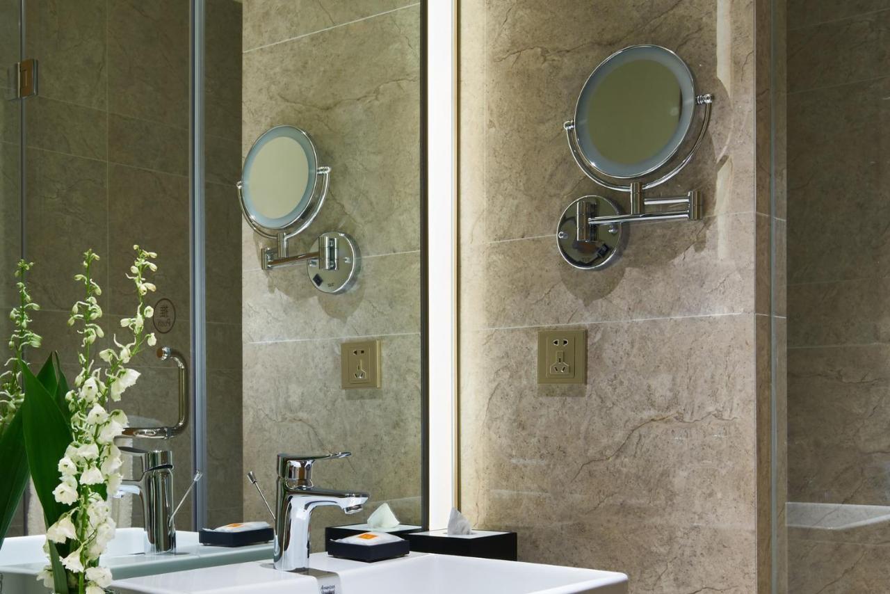 The Qube Sanjiagang - Offer Pudong International Airport And Shuttle 5* Shanghai
