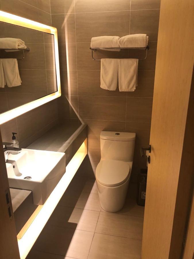 Ji Hotel 3*