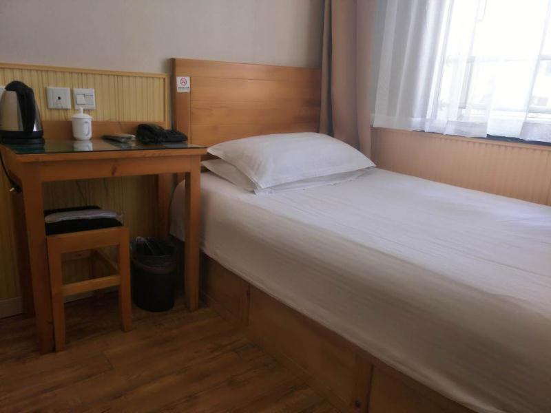 海上小喔东方明珠店 Hotel